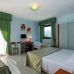 Atlantis Palace Hotel 4*