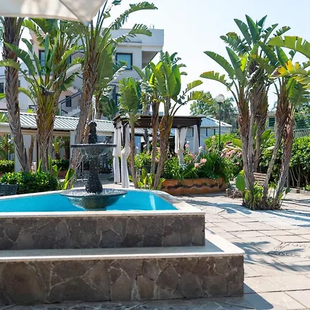 호텔 Atlantis Palace 4*