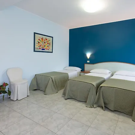 Atlantis Palace Hotel 4*